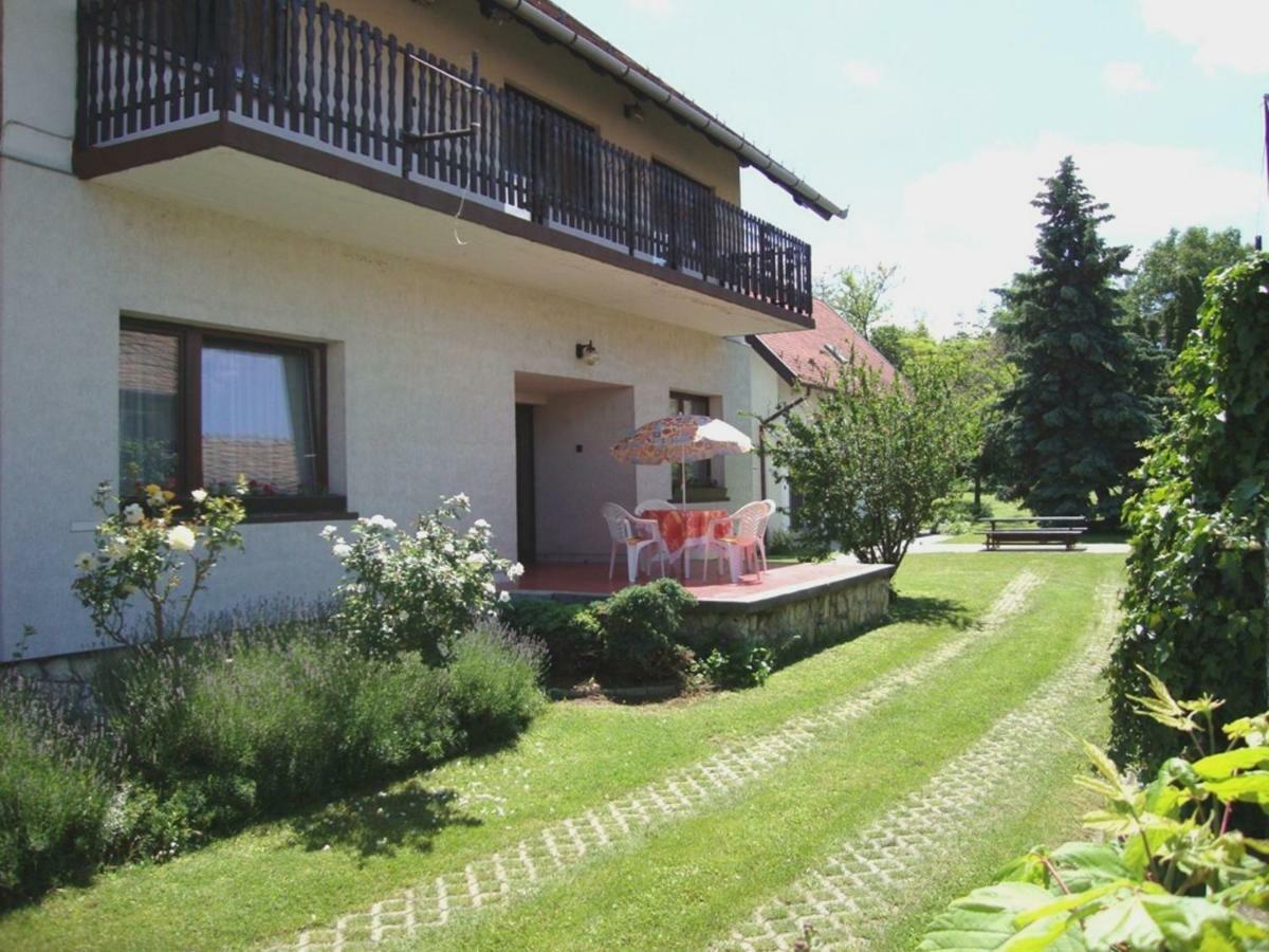 Balatonboglár Gyongyvirag Vendeghaz 아파트 외부 사진